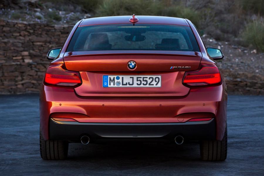  BMW M240i xDrive Coupe 2017 года  (WW) (фото 5 из 116)